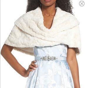 Eliza J Faux Fur Stole - L